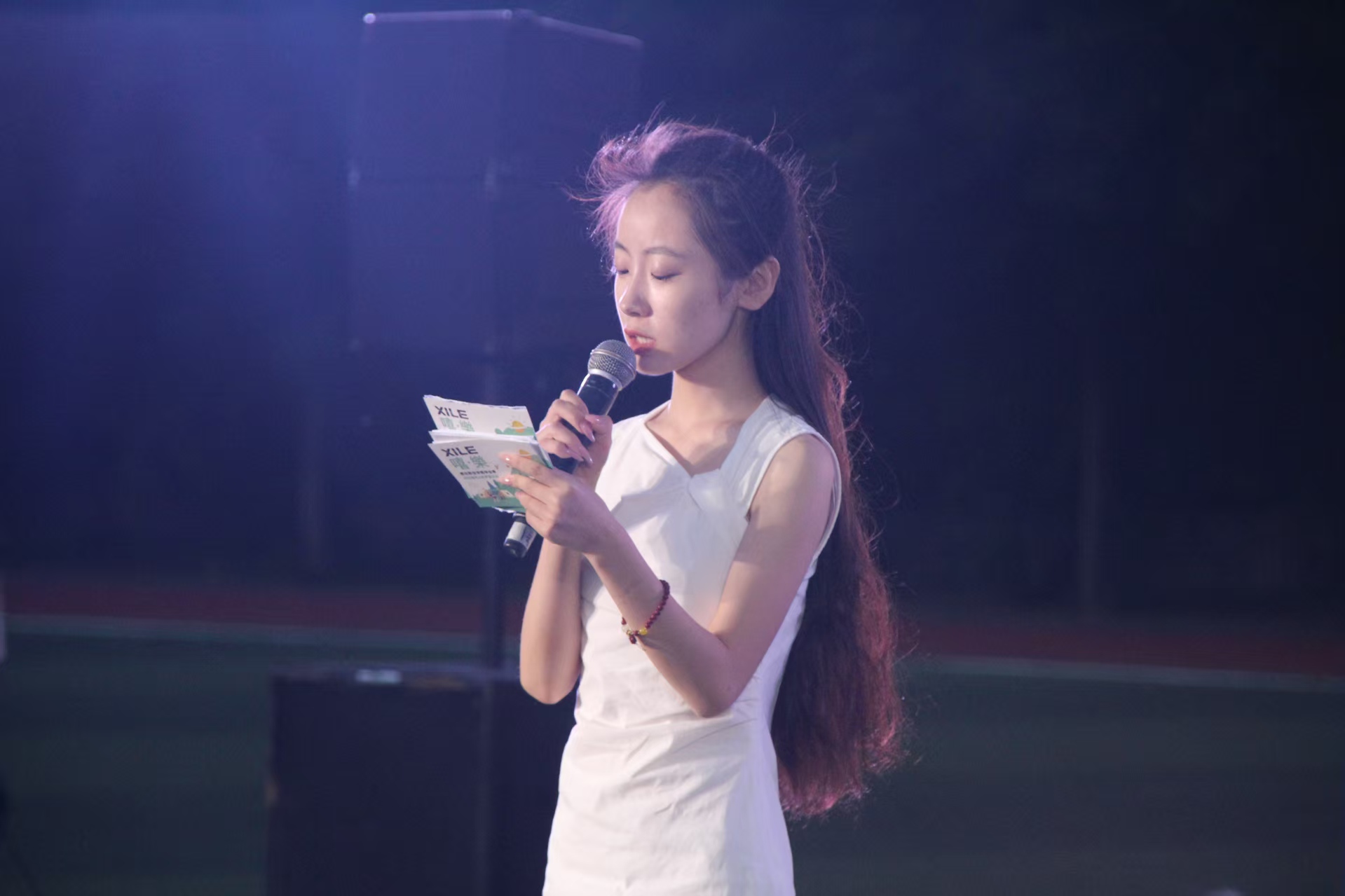 5661d0e953caa11a934900cae22ab3e2.jpg